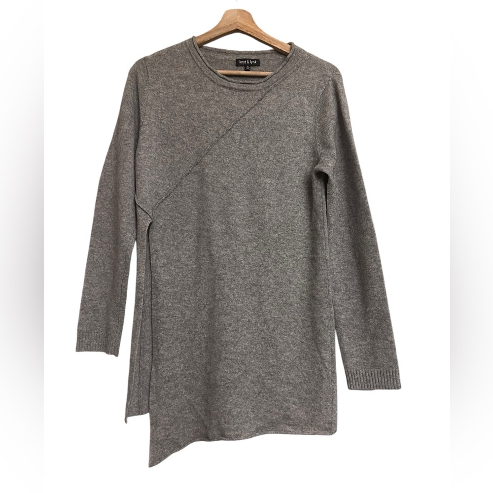 KNYT & LYNX 100% Cashmere Side Slit Sweater